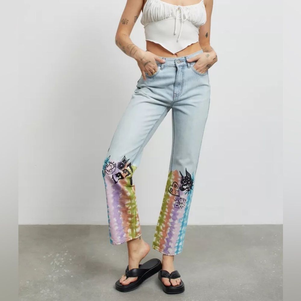 Urban Outfitters BDG High-Waisted Isabel Design Cowboy Jeans Size 28
